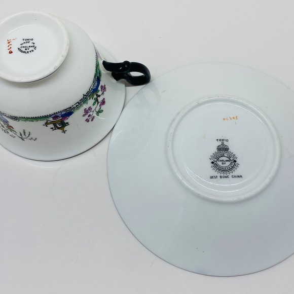 Vintage Adderleys Bone China Tea Cup and Saucer - Picture 6 of 6